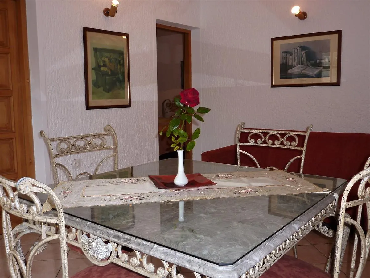 Holiday Home Linet Funtana