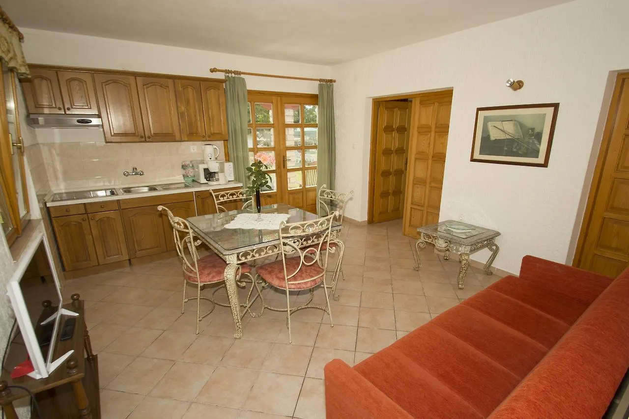 Holiday Home Linet Funtana